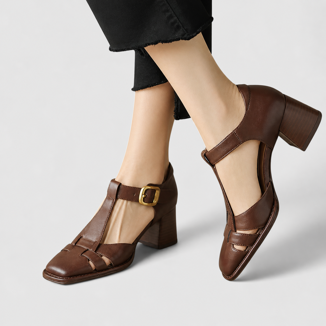 Scarlett |  Ortopediska sandaler med T-remmar