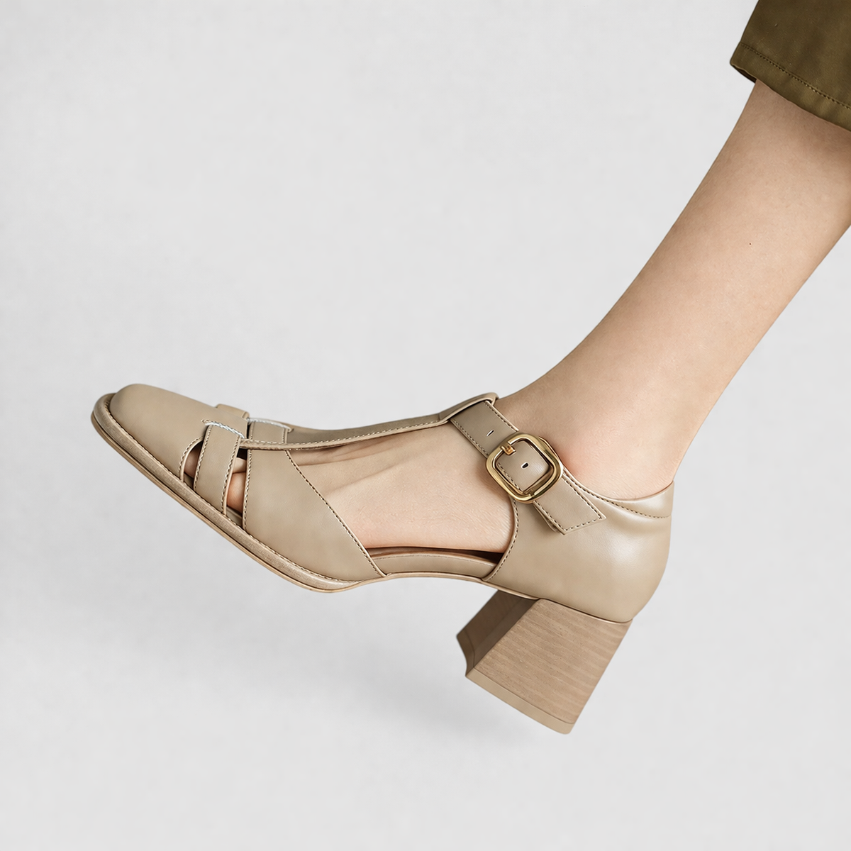 Scarlett |  Ortopediska sandaler med T-remmar