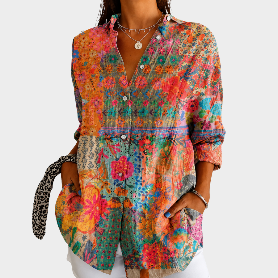 Dilara | Solbelyst Blommig Patchwork Blus med Knappar