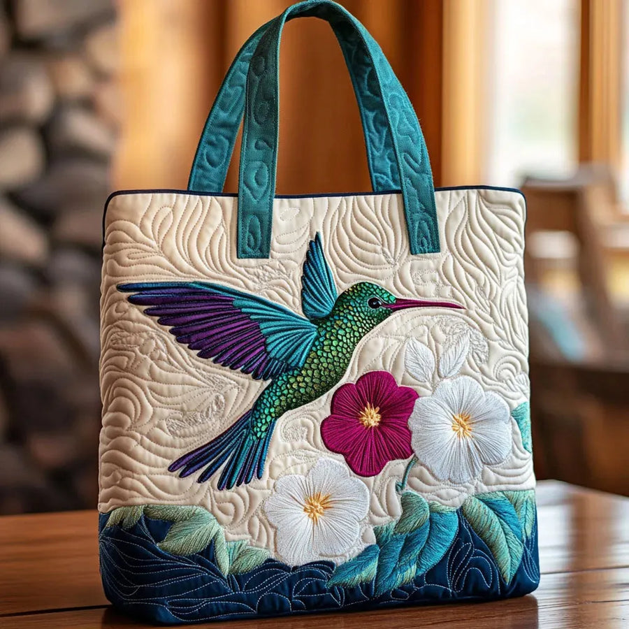 Rebecka | Vadderad Väska - Kolibri och Vit Blomma