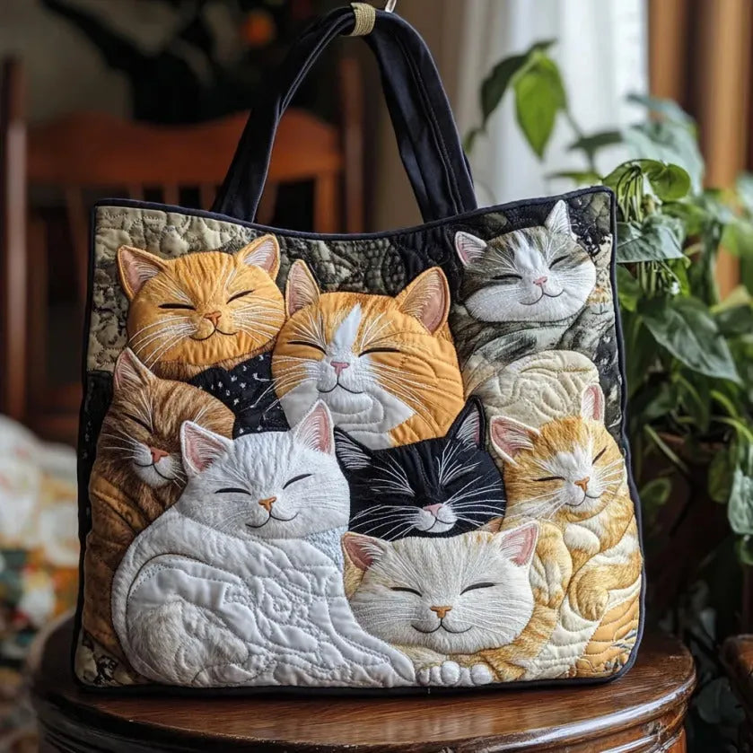 Ylva | Hantverks Quilted Väska - Sovande Katter