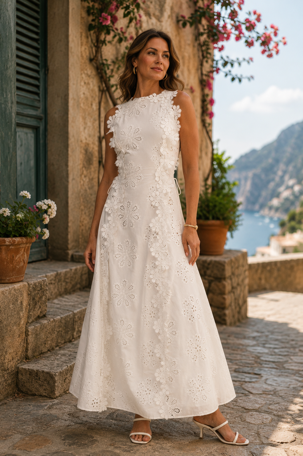 Della | Elegant Maxiklänning med Broderi