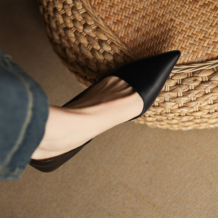 Greta | Spetsiga Kitten Heel Pumps för Varje Tillfälle