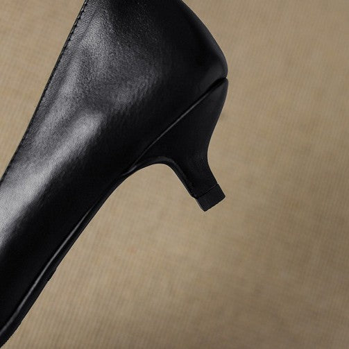 Greta | Spetsiga Kitten Heel Pumps för Varje Tillfälle
