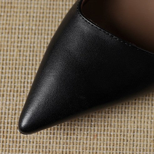 Greta | Spetsiga Kitten Heel Pumps för Varje Tillfälle