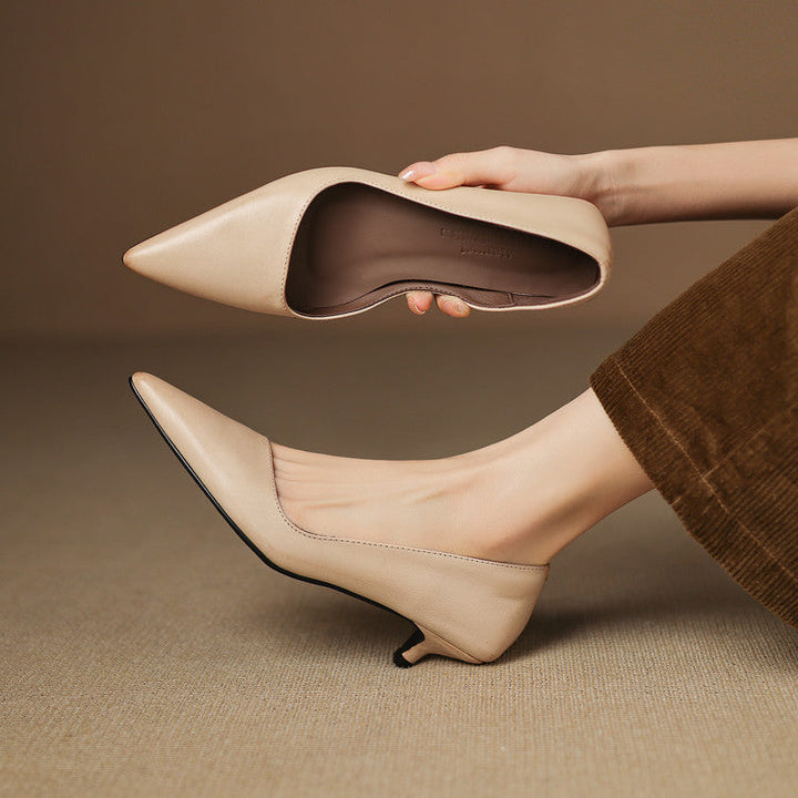 Greta | Spetsiga Kitten Heel Pumps för Varje Tillfälle