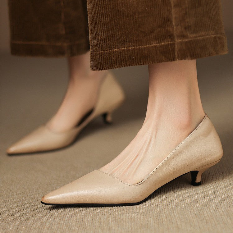 Greta | Spetsiga Kitten Heel Pumps för Varje Tillfälle