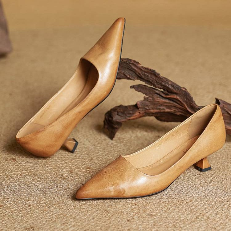 Maria | Tidlösa Kitten Heels som Lyfter Varje Outfit
