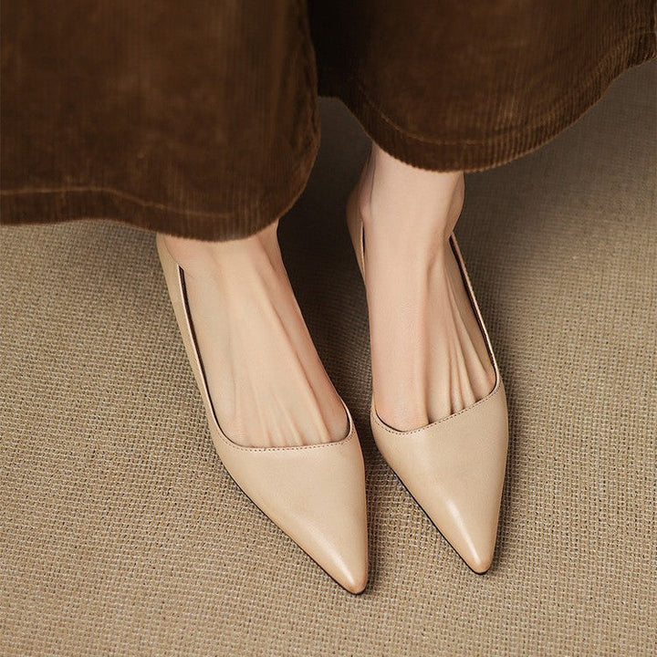 Greta | Spetsiga Kitten Heel Pumps för Varje Tillfälle