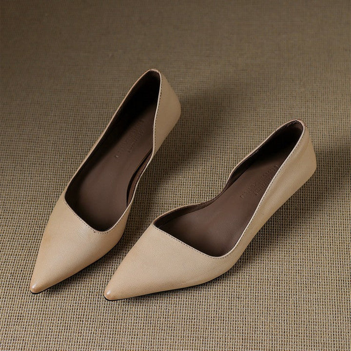 Greta | Spetsiga Kitten Heel Pumps för Varje Tillfälle