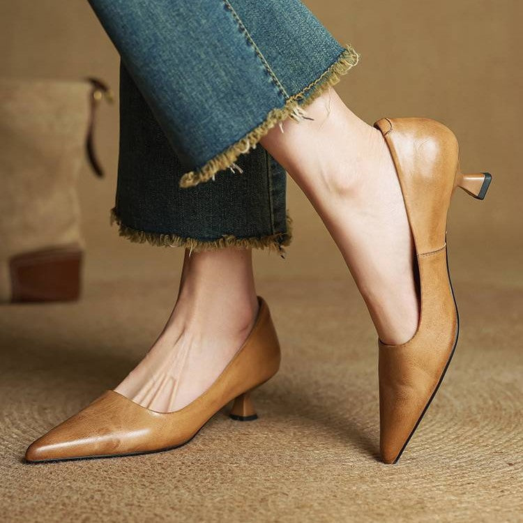 Maria | Tidlösa Kitten Heels som Lyfter Varje Outfit