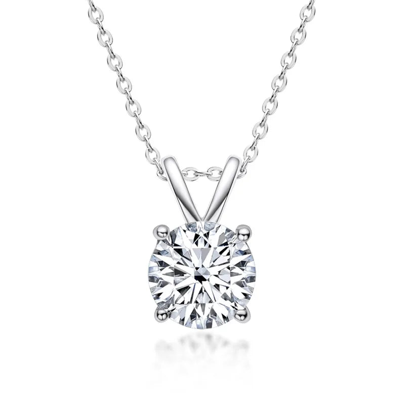 Exklusivt halsband i sterling silver med moissanit-diamanter