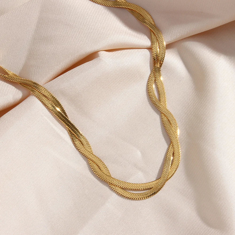 Tidlöst Set med Guldpläterat Halsband och Armband