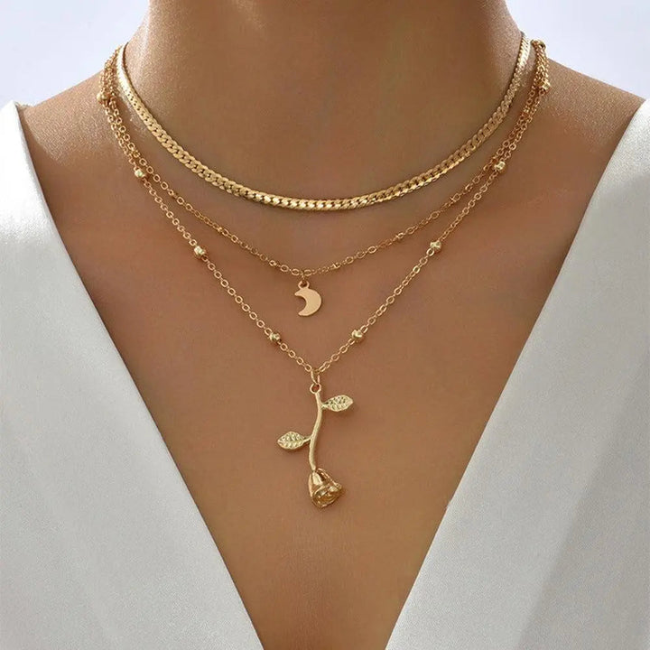 Elegant halsband med pendel i roséguld