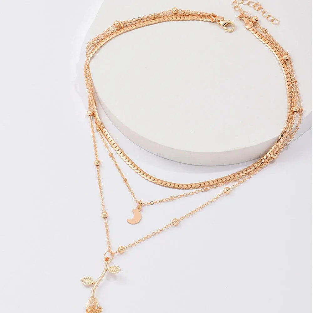 Elegant halsband med pendel i roséguld