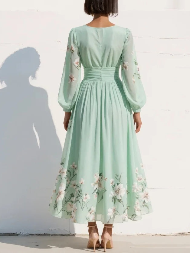 Susane | Maxiklänning i plisserad mintgrön chiffon med blommönster för kvinnor